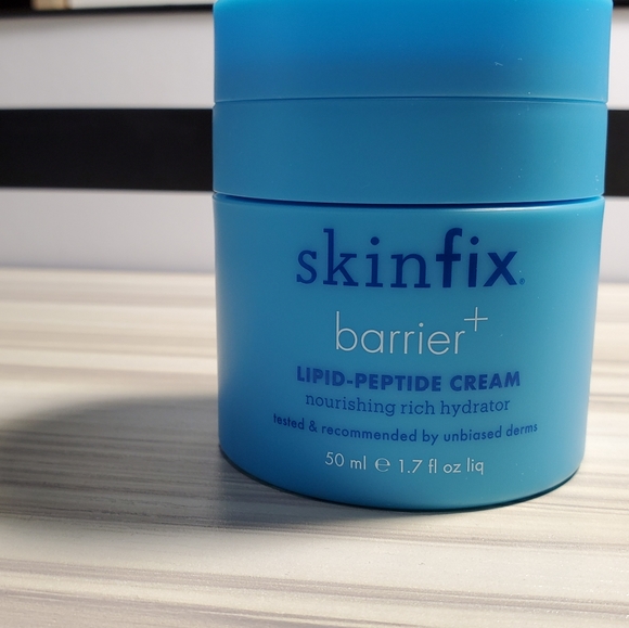 *SOLD* Skinfix barrier+ moisturizer - Picture 2 of 8